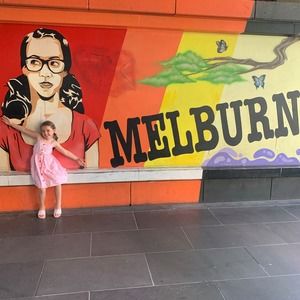 Meet your Posher, Laura